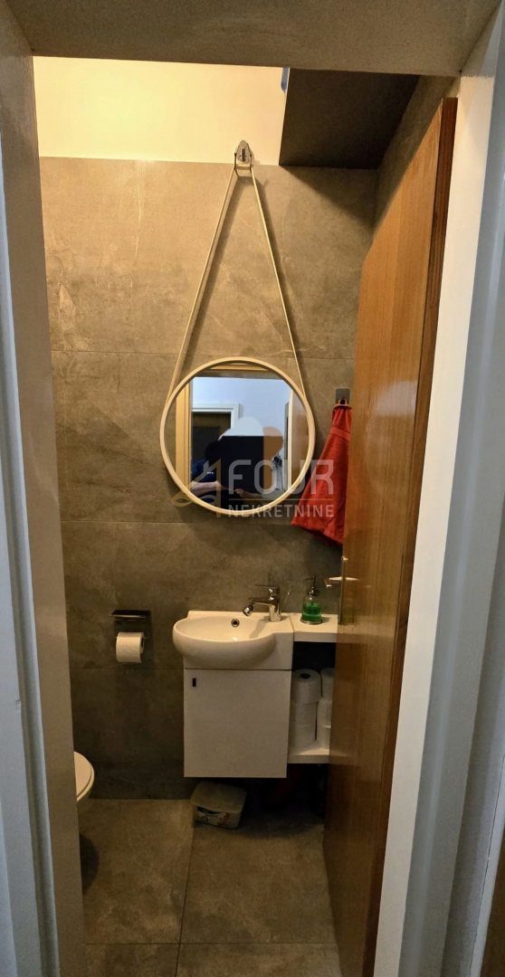 Zagabria, Špansko, 3s+db, 95,53m2, loggia