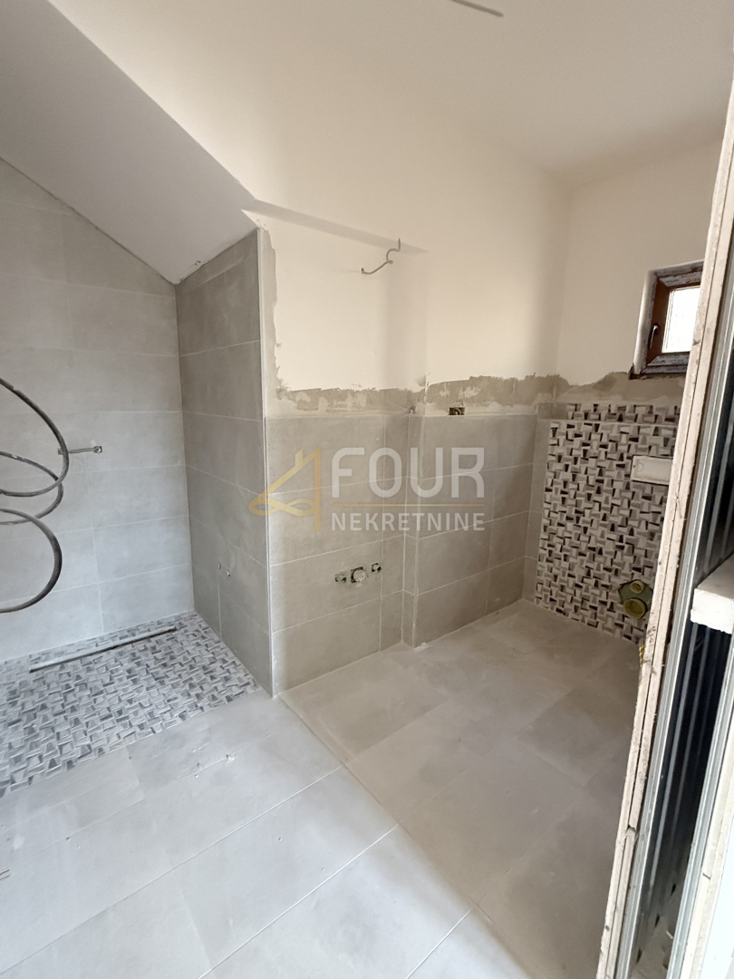 Poljane, casa indipendente, 300m2