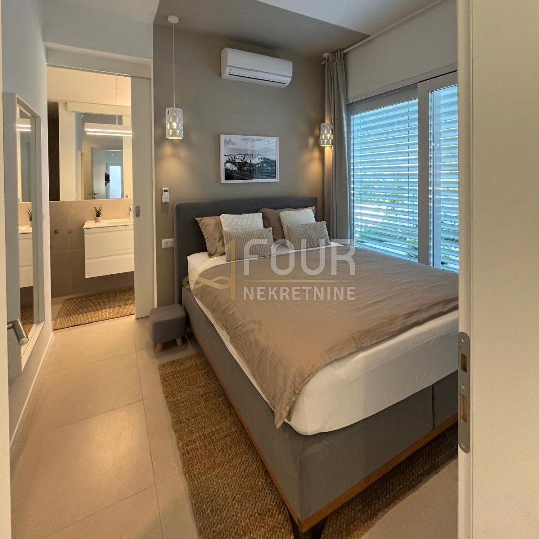 Istria, Labin, nuova costruzione, lussuosa villa con piscina,