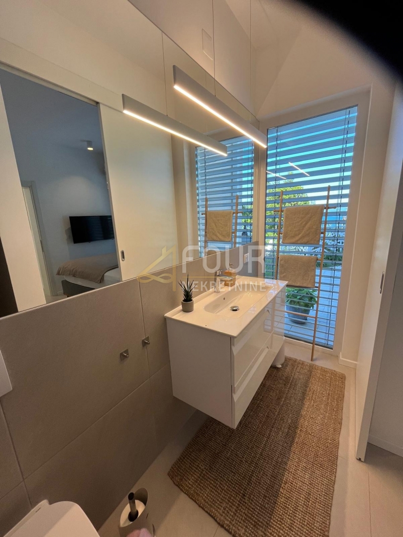 Istria, Labin, nuova costruzione, lussuosa villa con piscina,