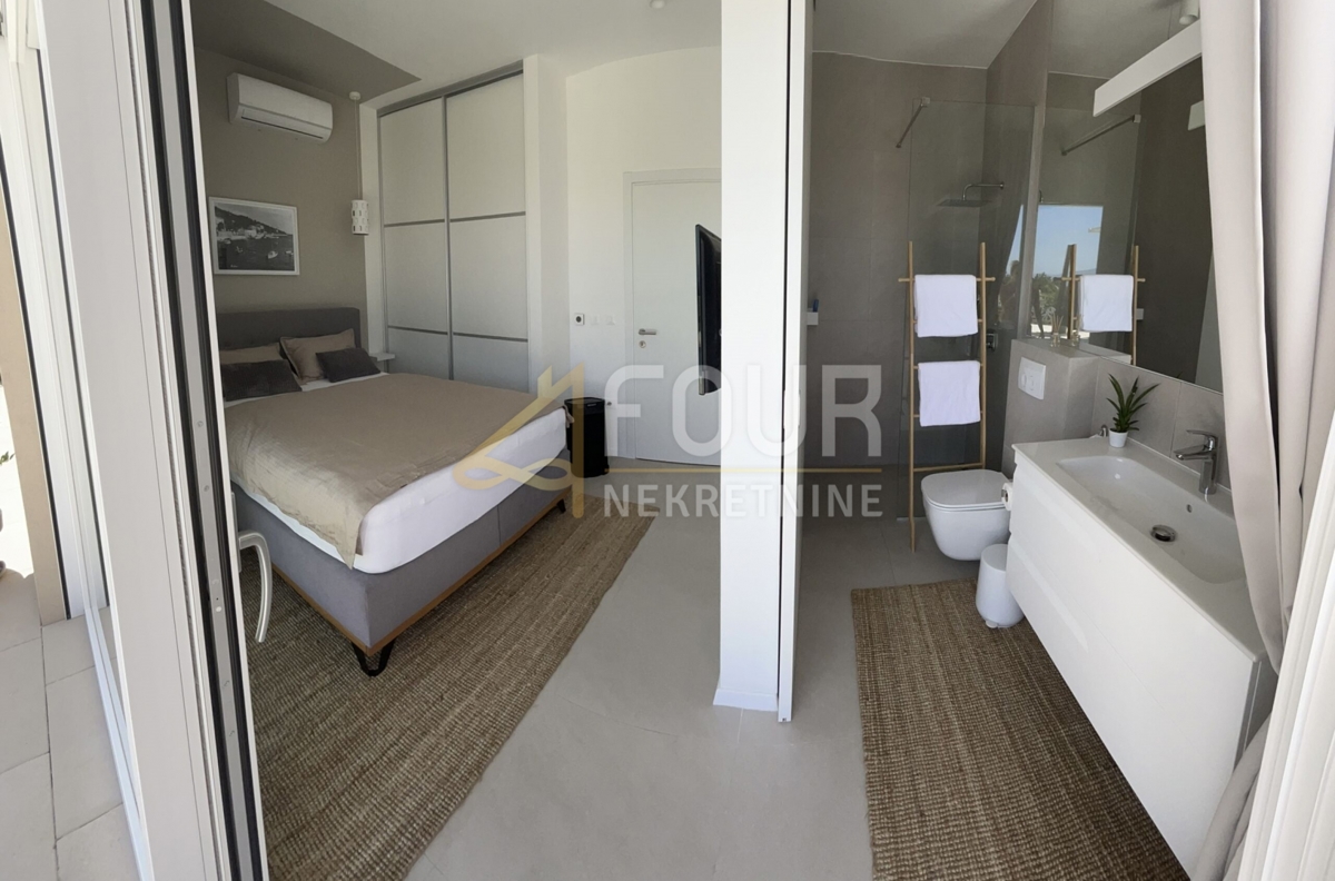 Istria, Labin, nuova costruzione, lussuosa villa con piscina,