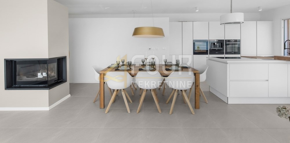 Istria, Labin, nuova costruzione, lussuosa villa con piscina,