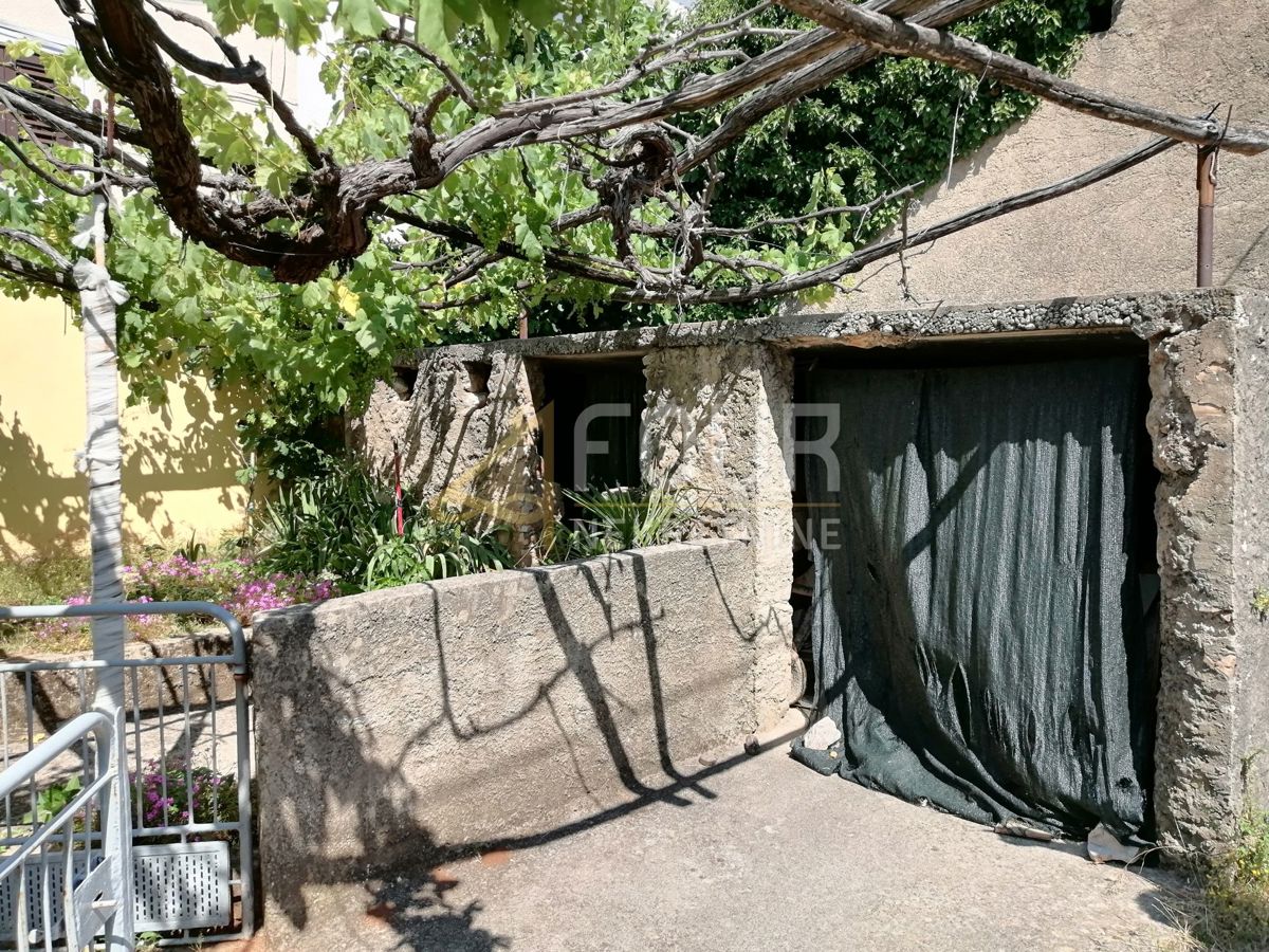 Risika, Vrbnik, 90m2