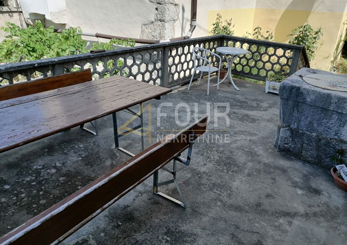 Risika, Vrbnik, 90m2