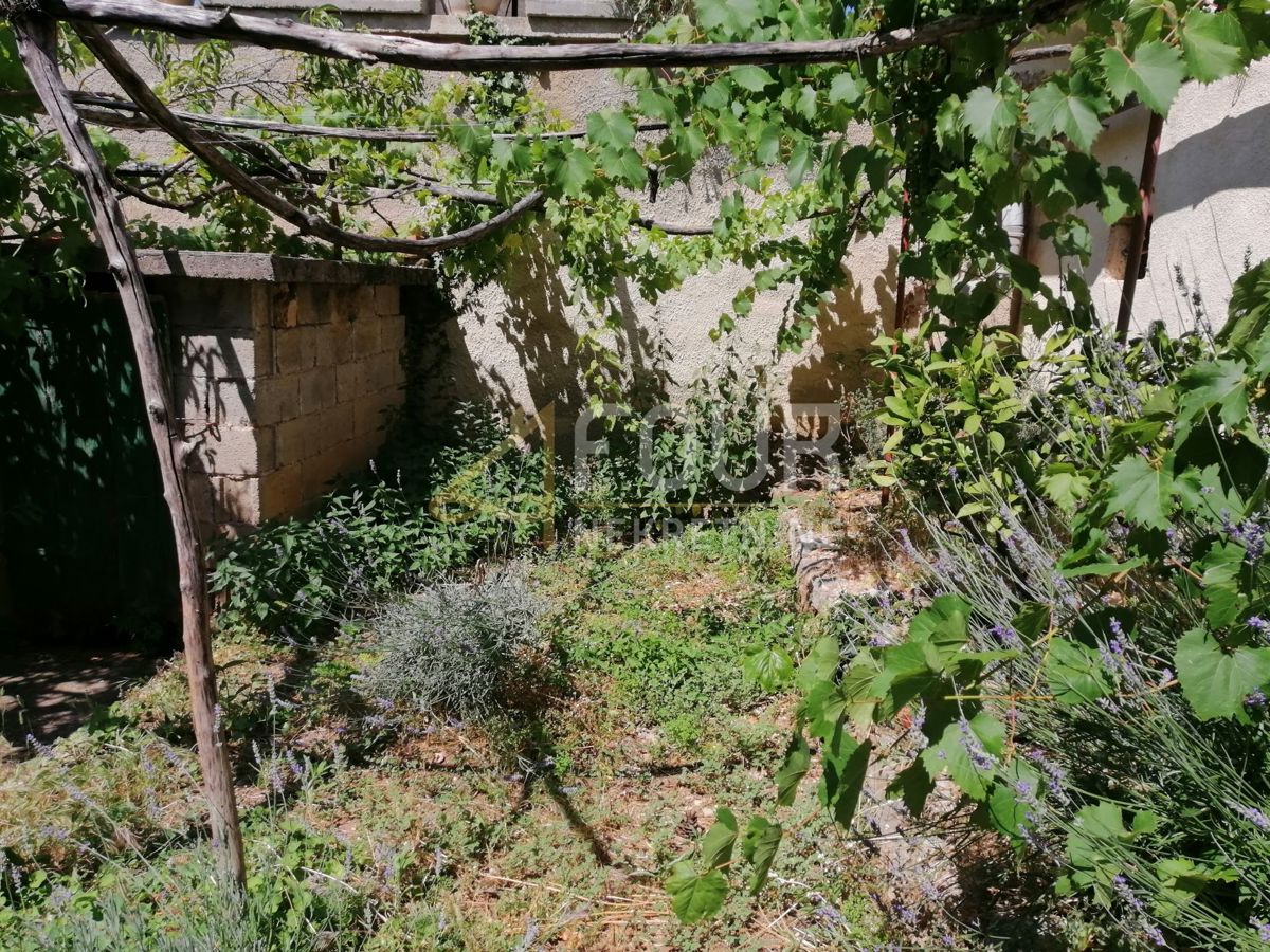Risika, Vrbnik, 90m2