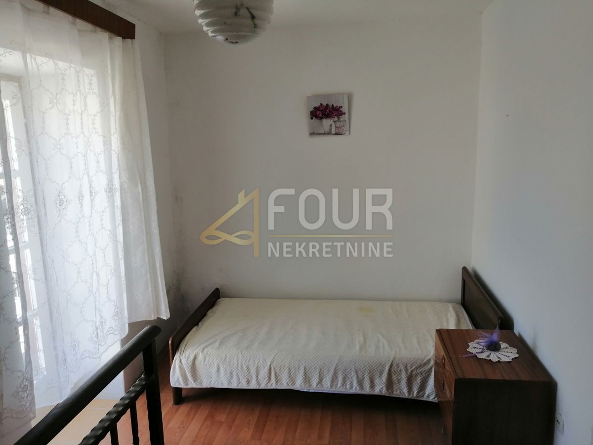 Risika, Vrbnik, 90m2
