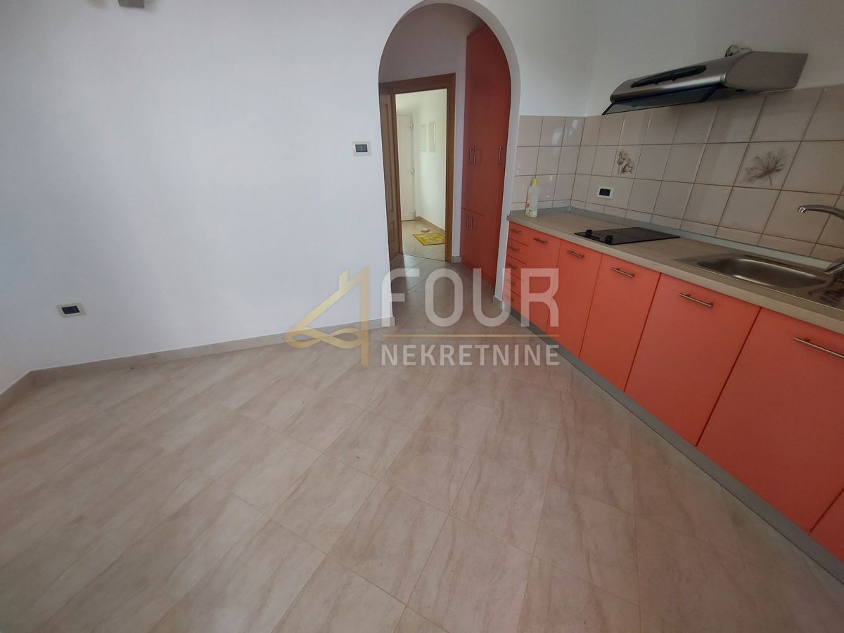 Novi Vinodolski, 180m2