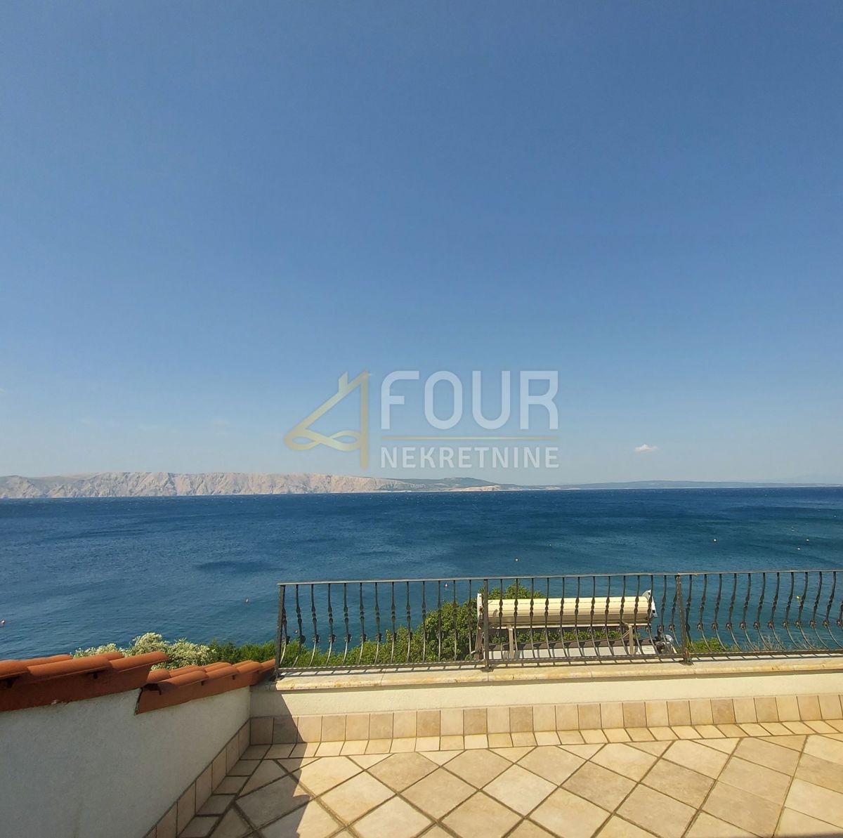 Novi Vinodolski, 180m2