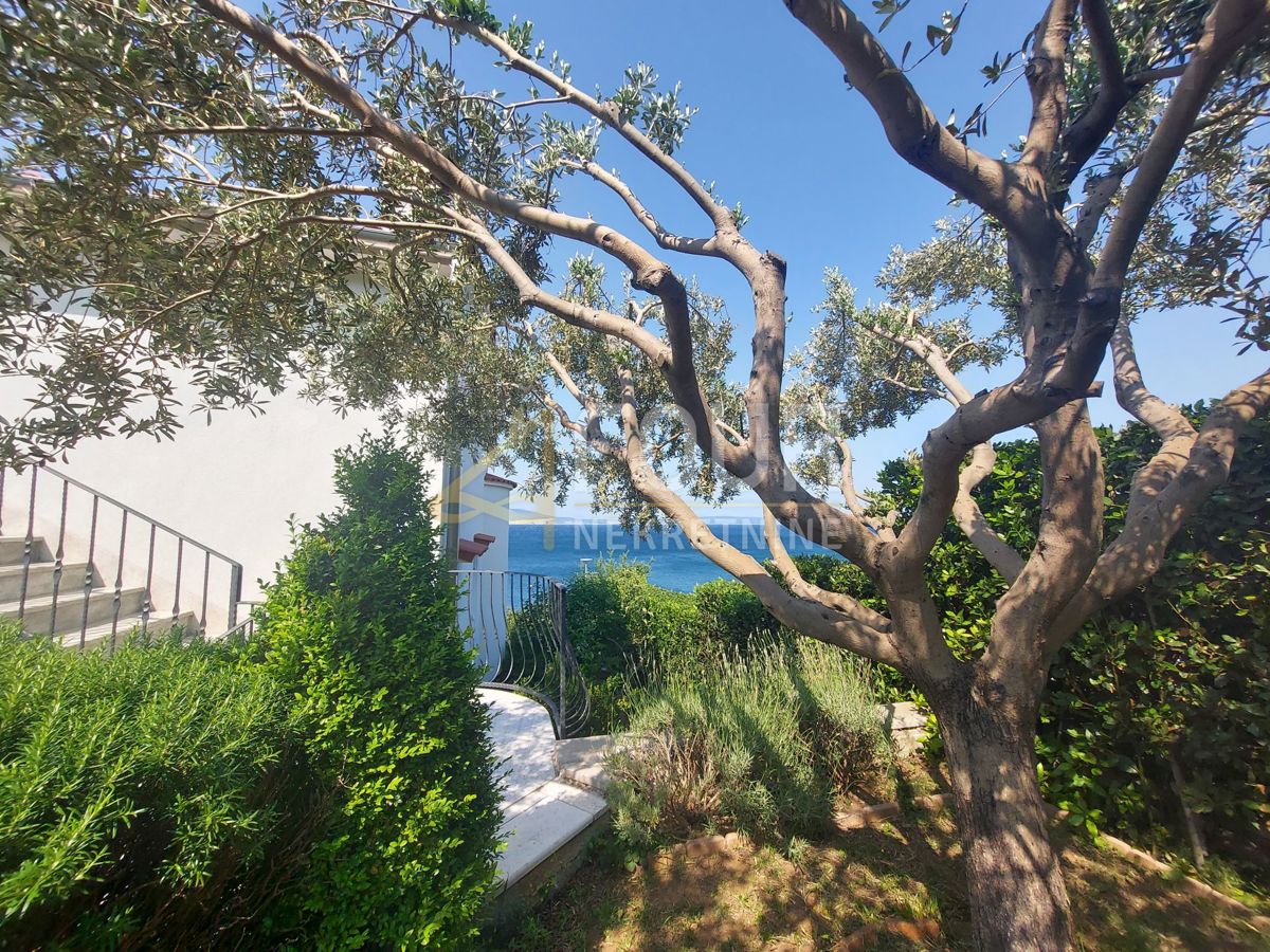 Novi Vinodolski, 180m2