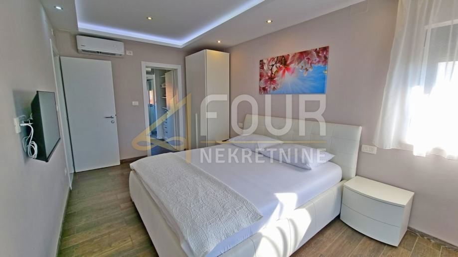 Šmrika, Kraljevica, 406m2