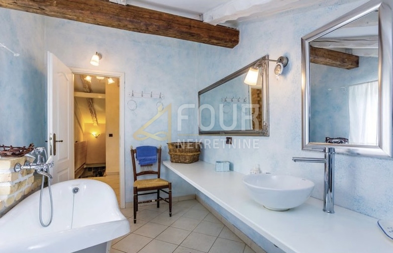 Šilo, Dobrinj, 170m2