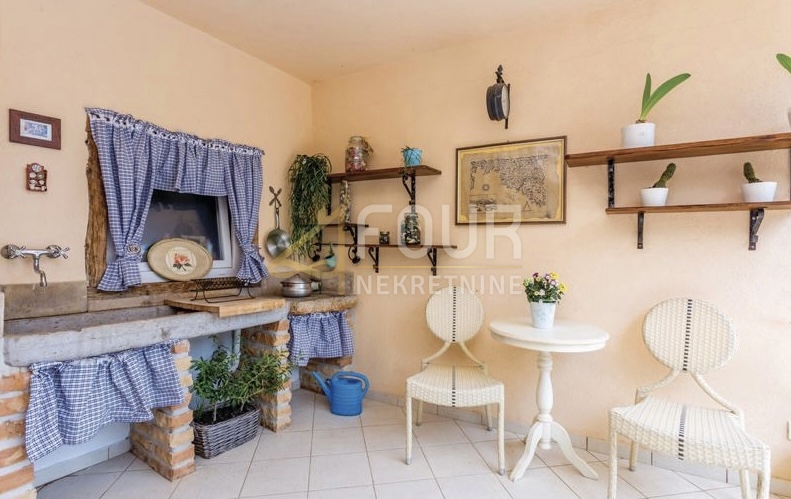 Šilo, Dobrinj, 170m2