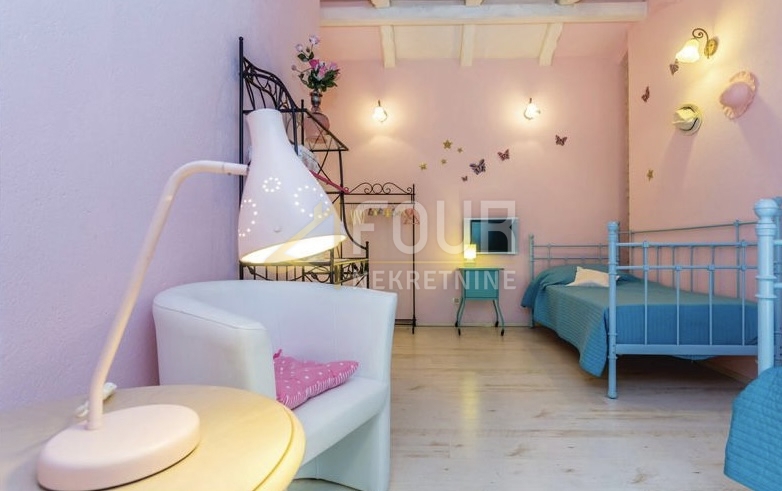 Šilo, Dobrinj, 170m2