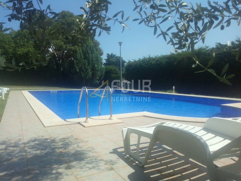 Nova Vas, Poreč, 320m2