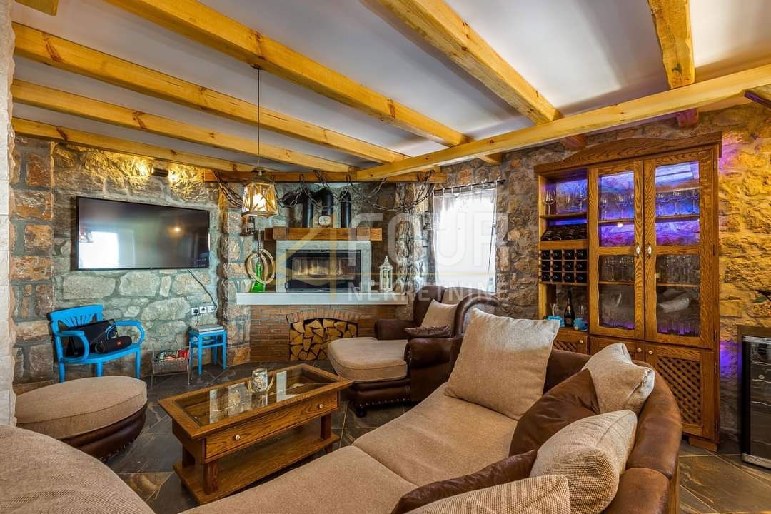 Jablanac, Senj, 213,23m2