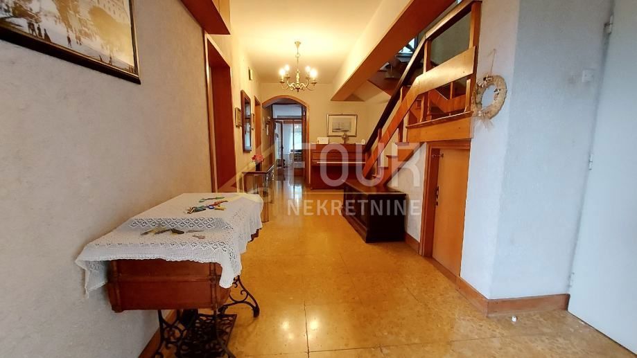 Selce, Crikvenica, 300m2