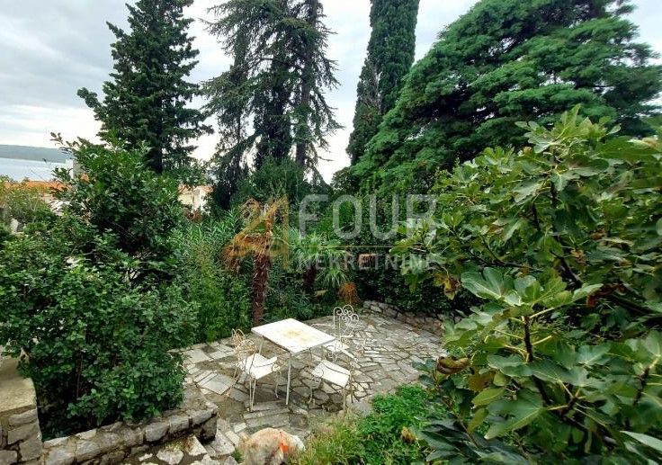 Selce, Crikvenica, 300m2