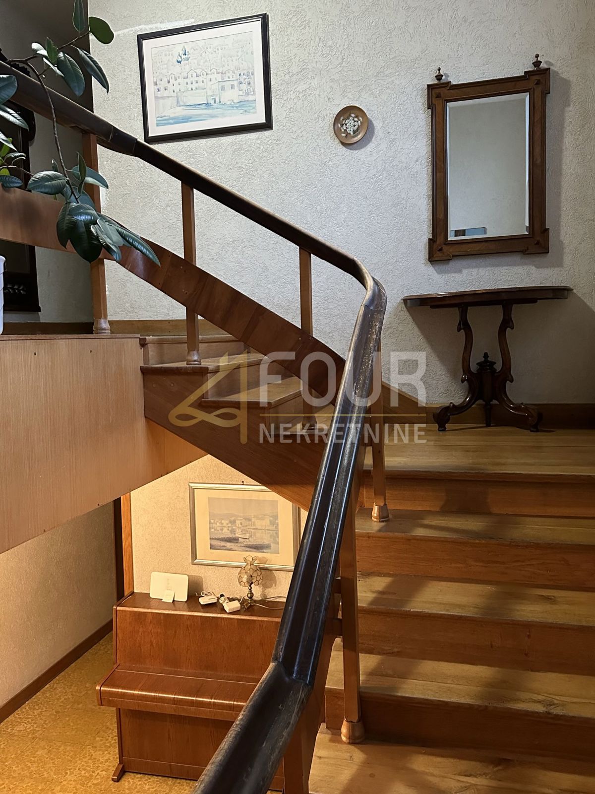 Selce, Crikvenica, 300m2