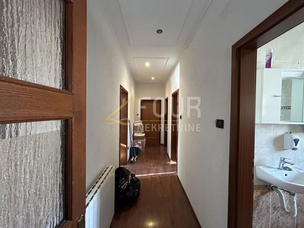 Zamet, Rijeka, 352m2