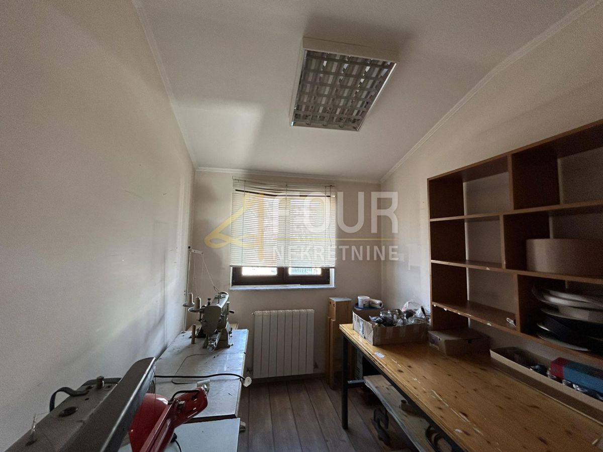 Zamet, Rijeka, 352m2