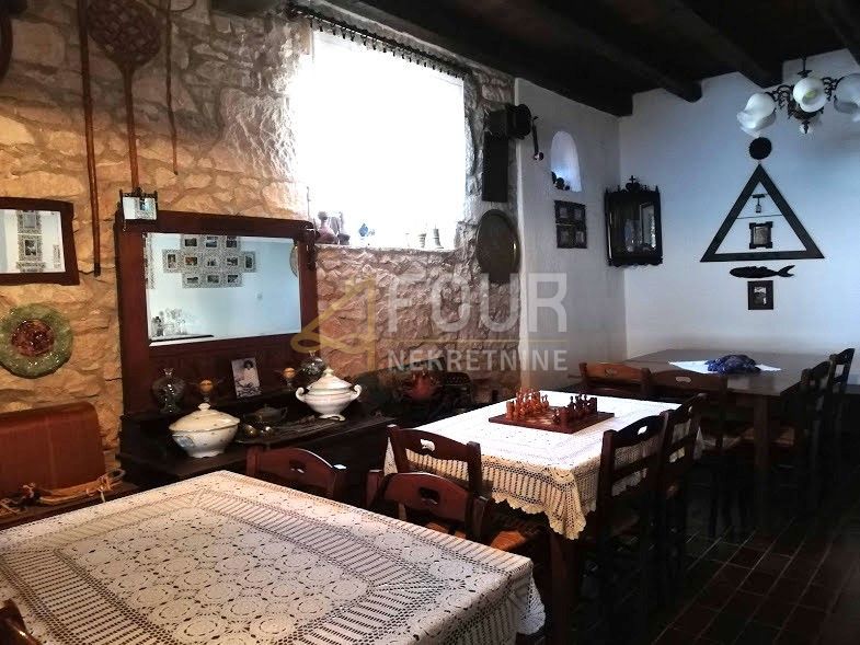 Unije, Mali Lošinj, 402m2