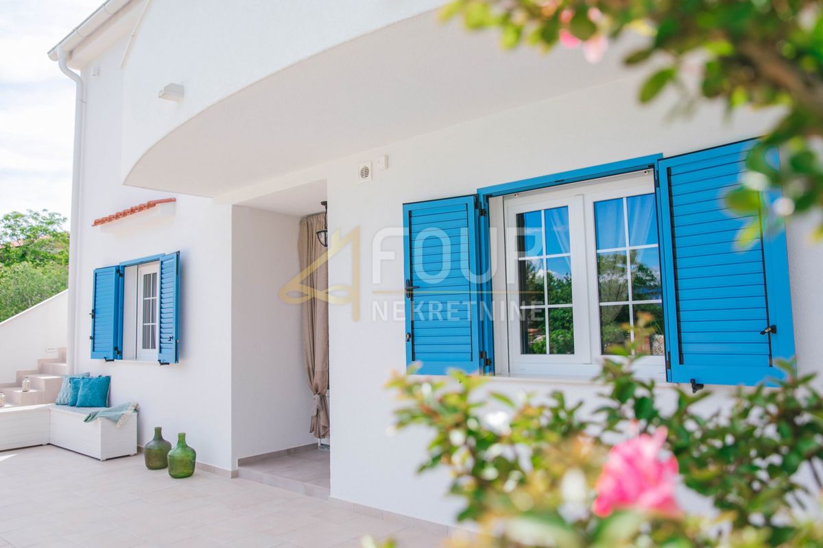 Klimno, Dobrinj, 210m2