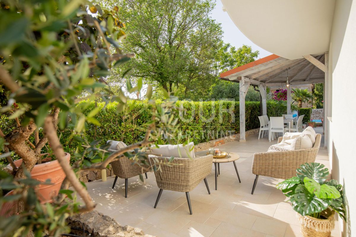 Klimno, Dobrinj, 210m2