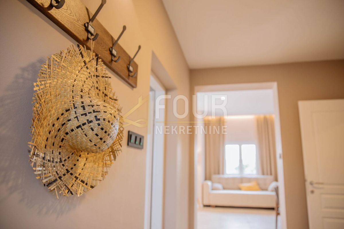 Klimno, Dobrinj, 210m2