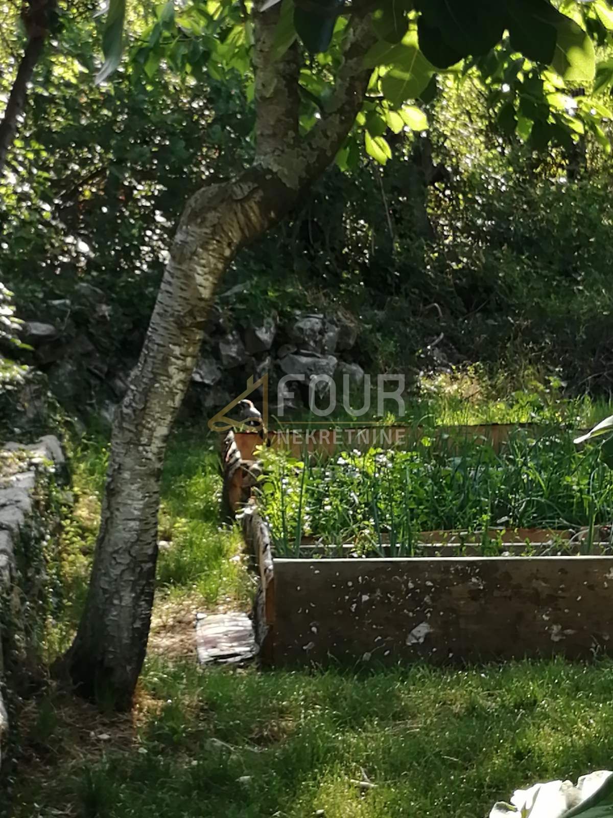 Srdoči, Rijeka, 220m2