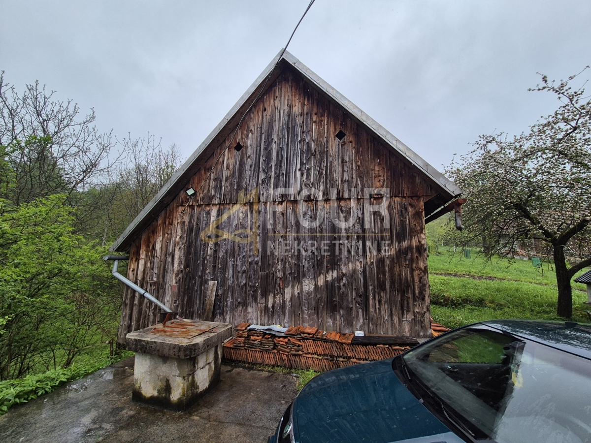 Moravice, Vrbovsko, 250m2