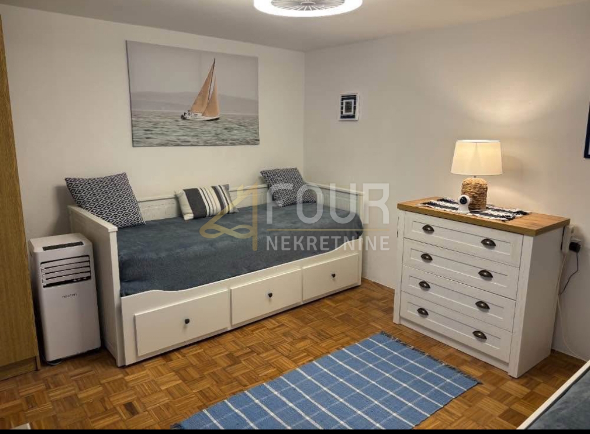 Selce, Crikvenica, 120m2