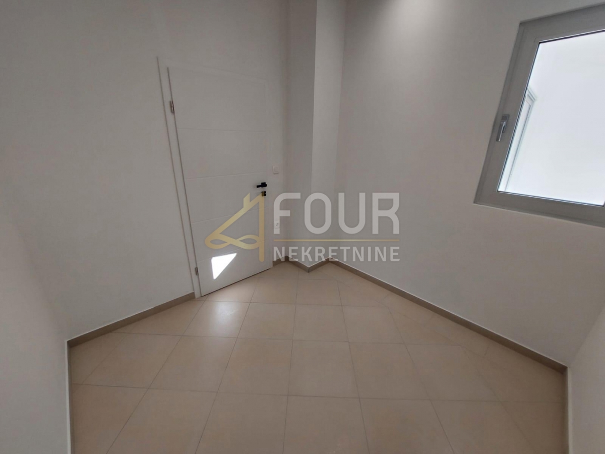 Veli vrh, Pula, 63m2