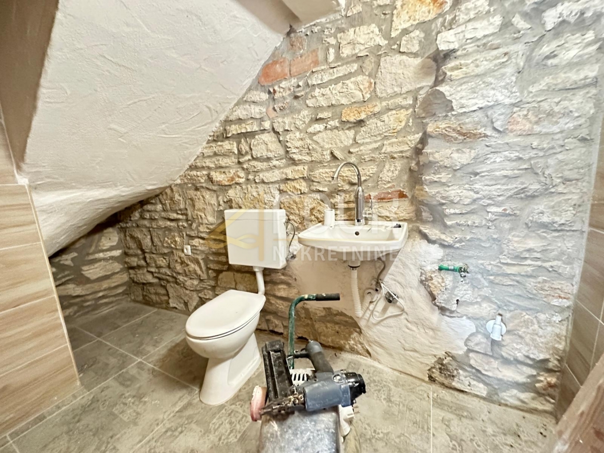 Monte Zaro, Pula, 251m2