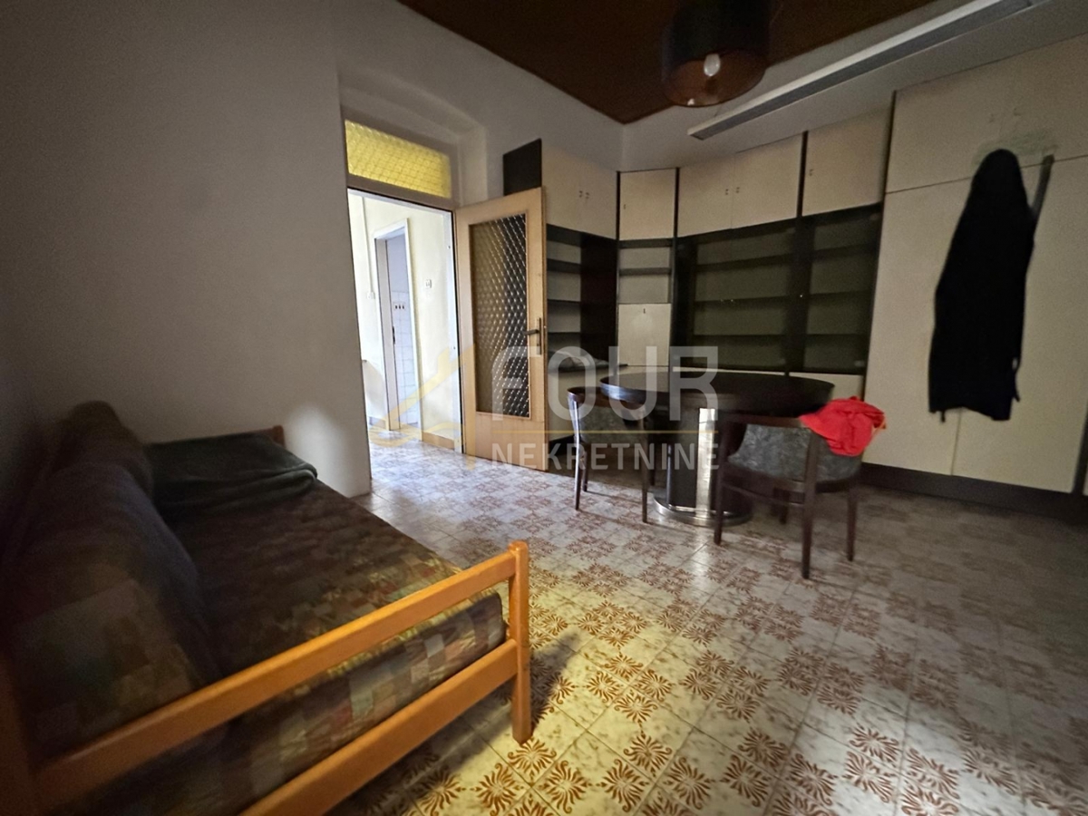 Monte Zaro, Pula, 251m2