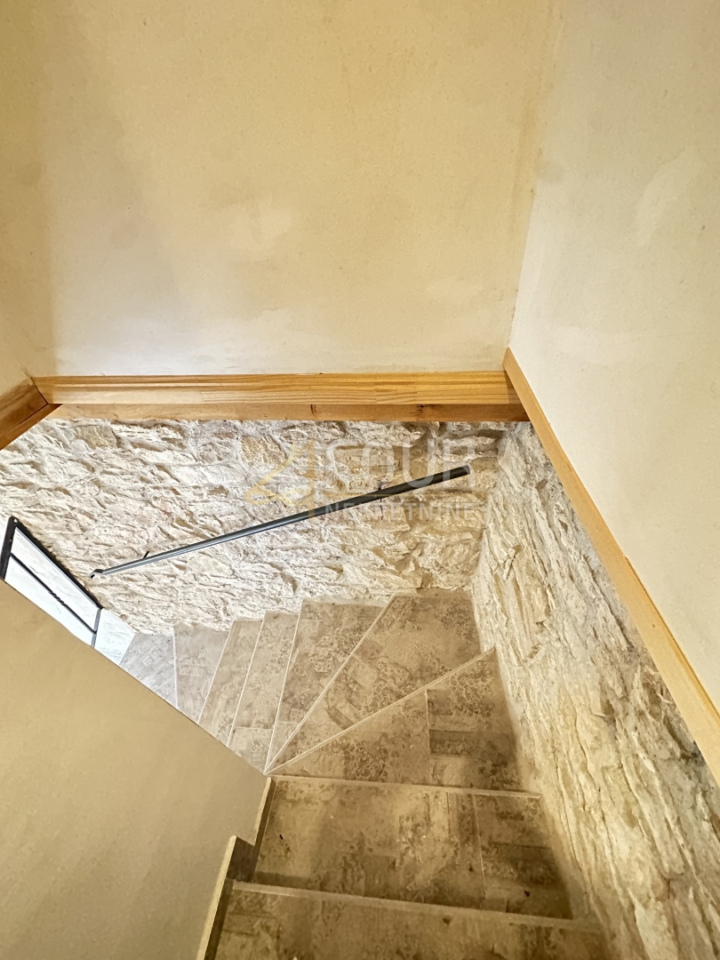 Monte Zaro, Pula, 251m2