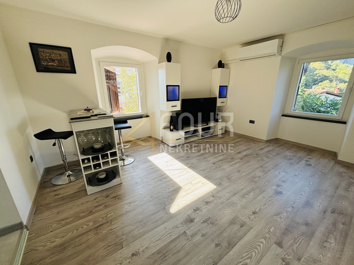 Orehovica, Rijeka, 73,44m2