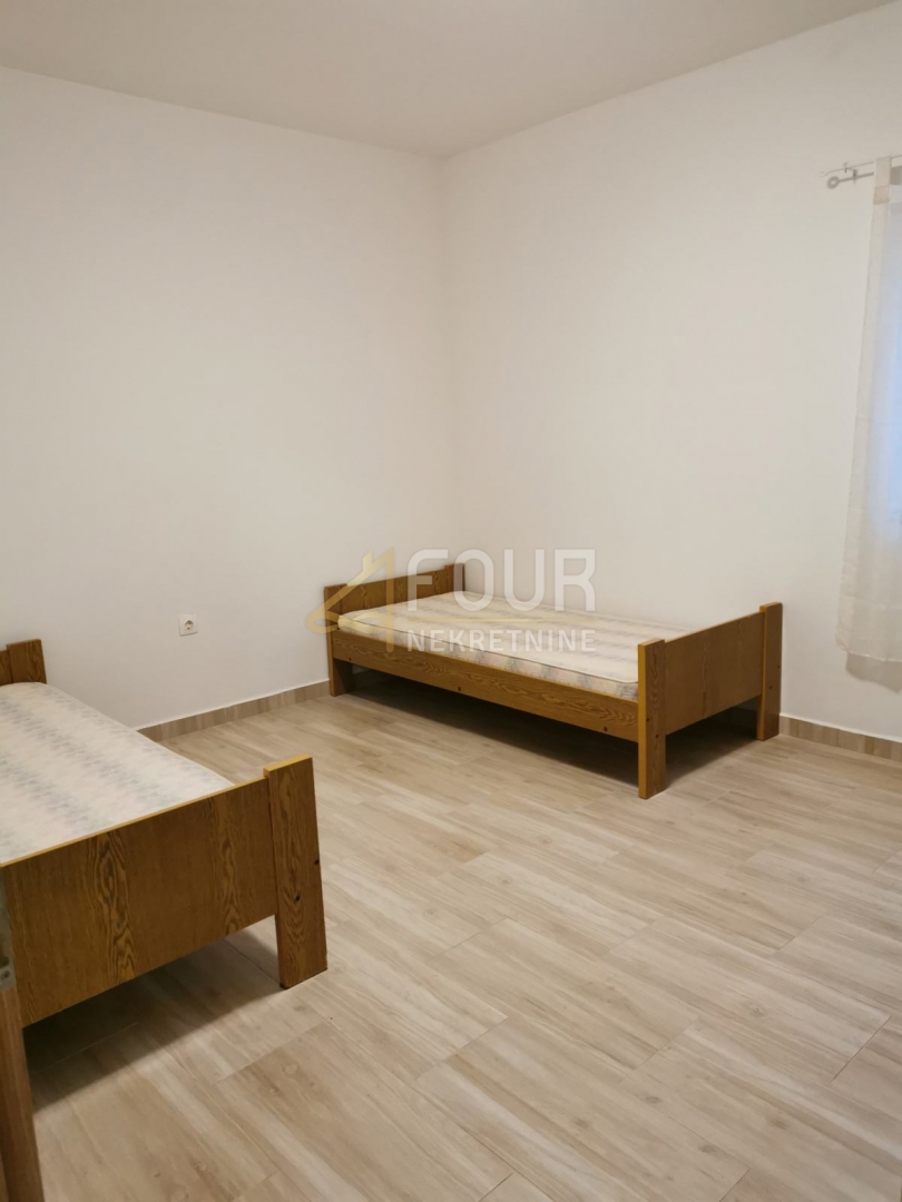 Škatari, Pula, 205m2