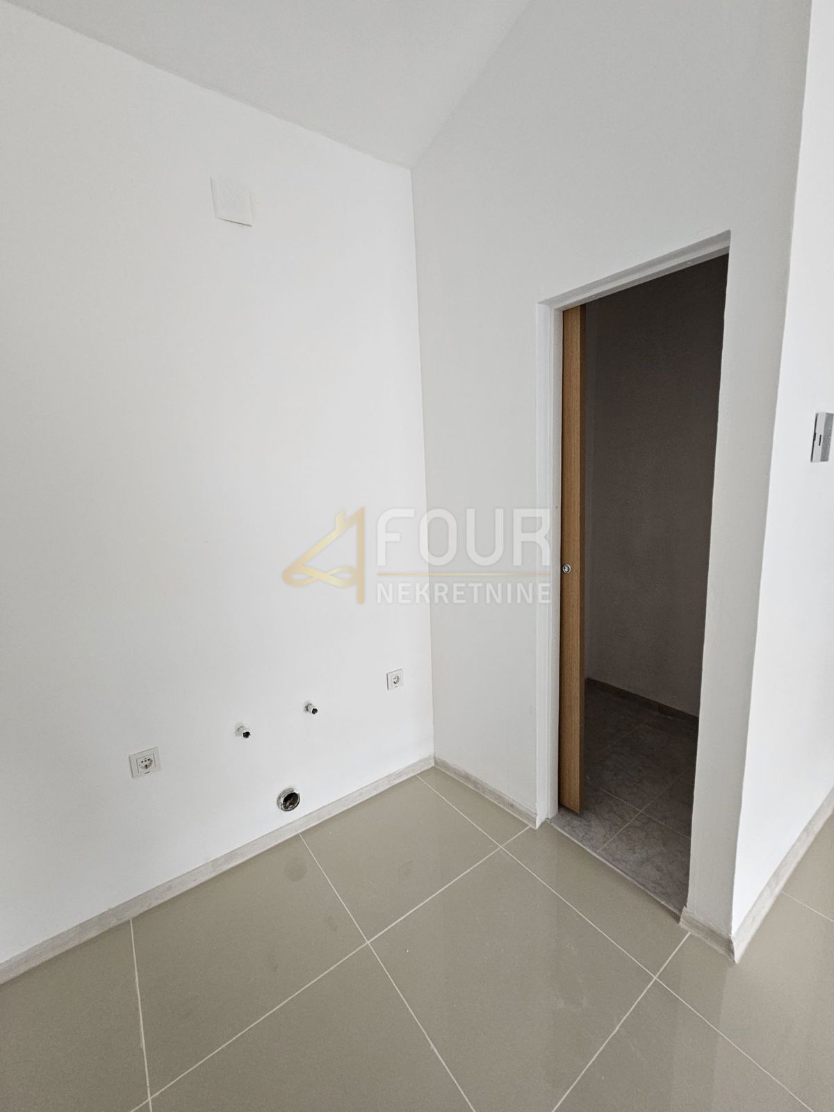 Šilo, Dobrinj, 39,40m2