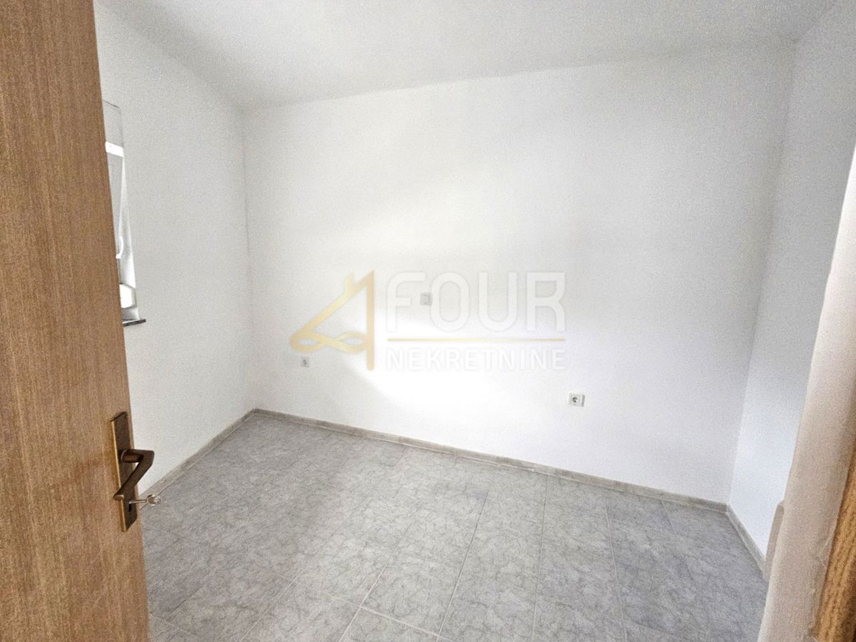 Šilo, Dobrinj, 39,40m2