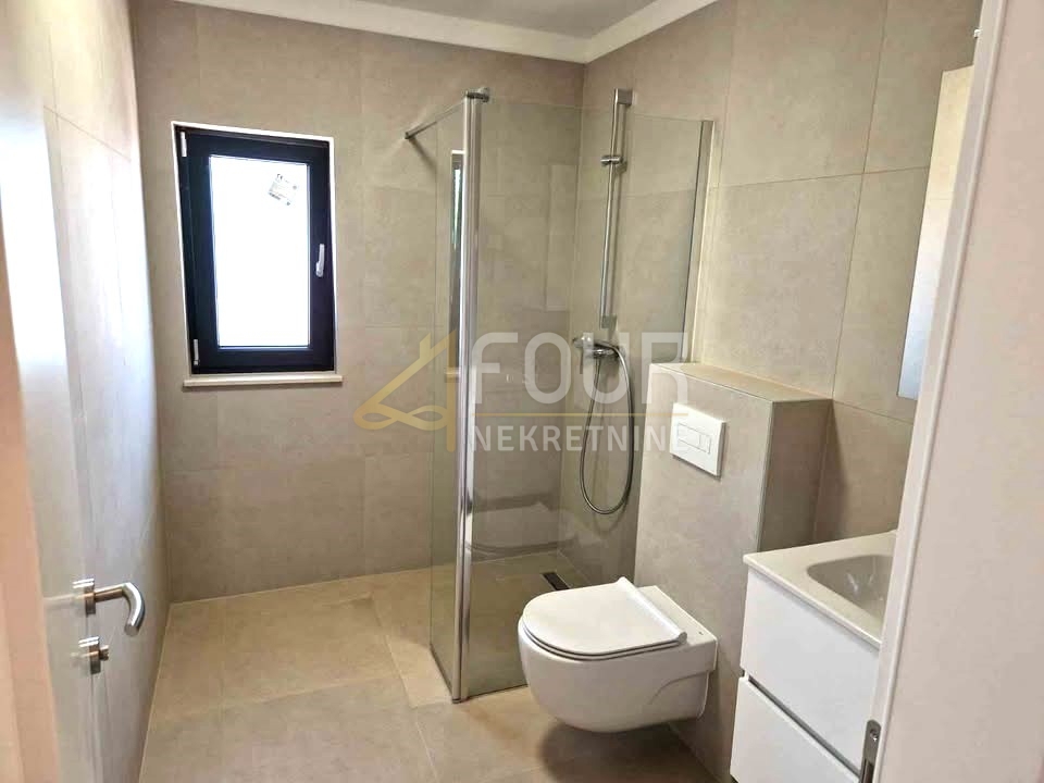 Svetvinčenat, 155m2