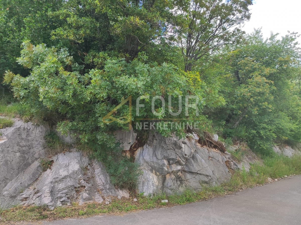 Mošćenička Draga, 1.212m2