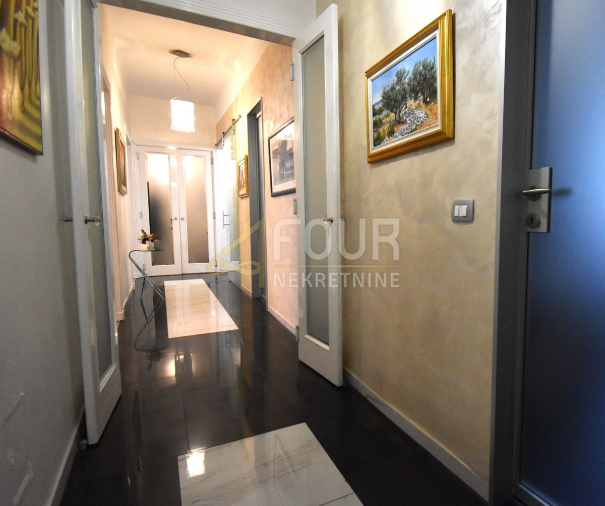 Pećine, Rijeka, 127,35m2