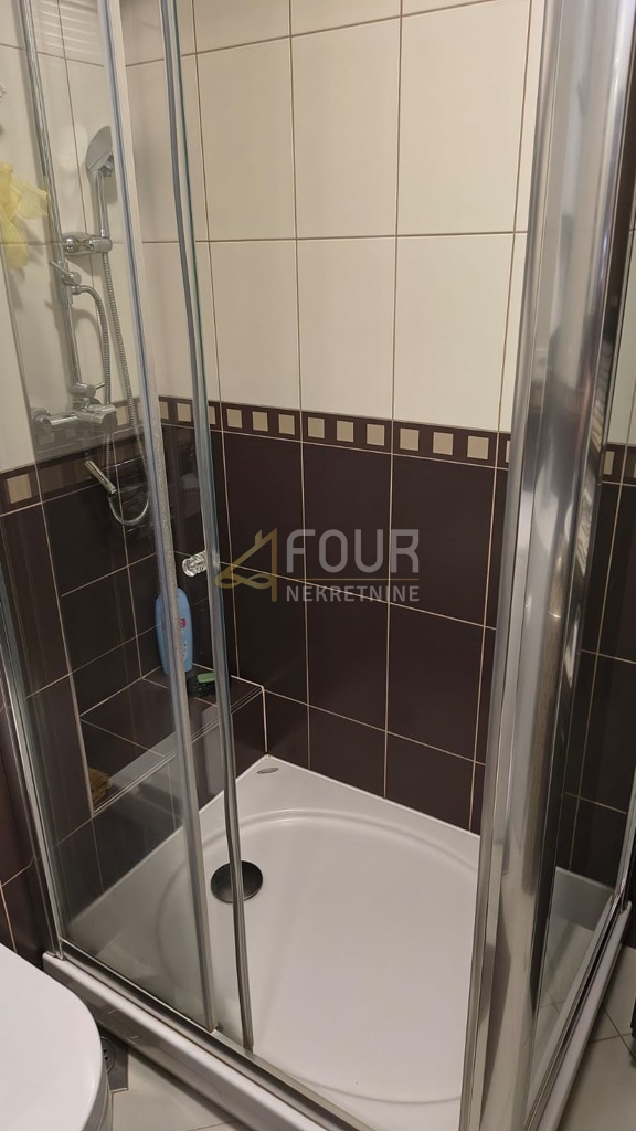 Ivanić Grad, 2 camere da letto, 60.47m2, balcone