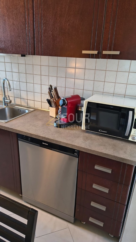 Ivanić Grad, 2 camere da letto, 60.47m2, balcone