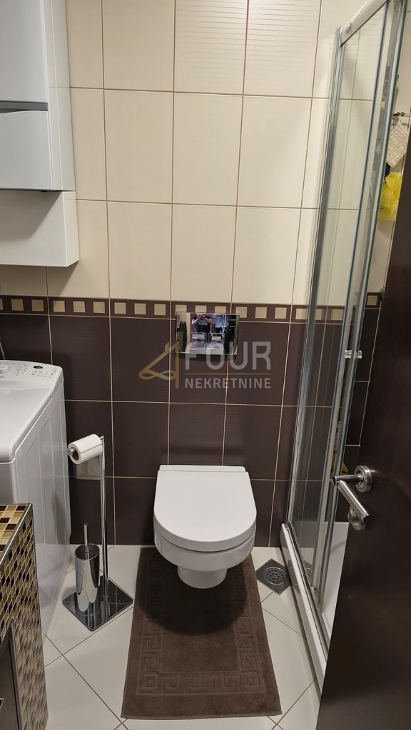 Ivanić Grad, 2 camere da letto, 60.47m2, balcone