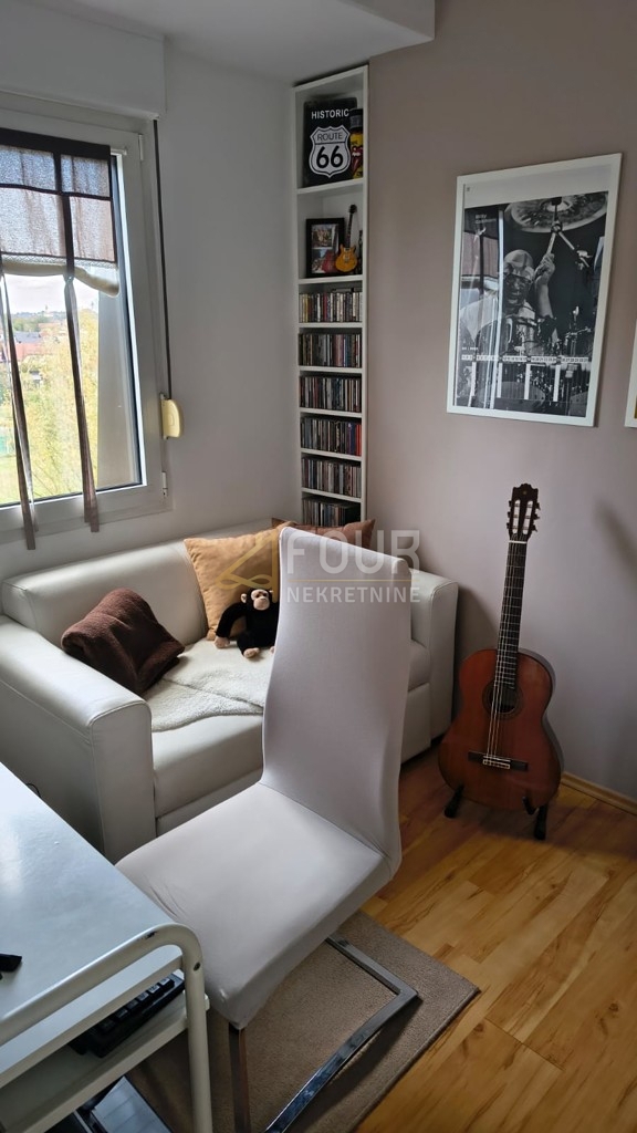 Ivanić Grad, 2 camere da letto, 60.47m2, balcone