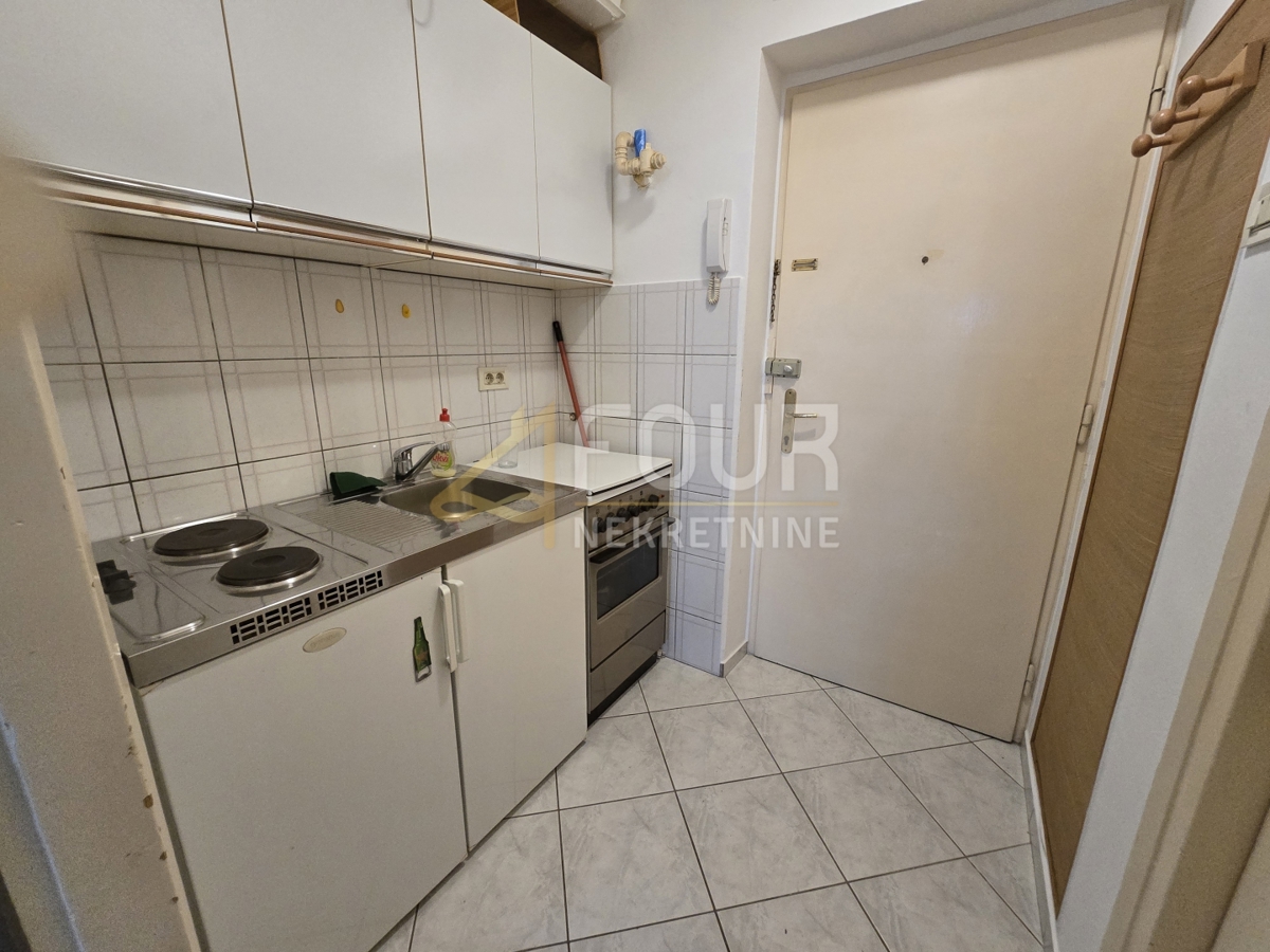 Pećine, Rijeka, 21m2