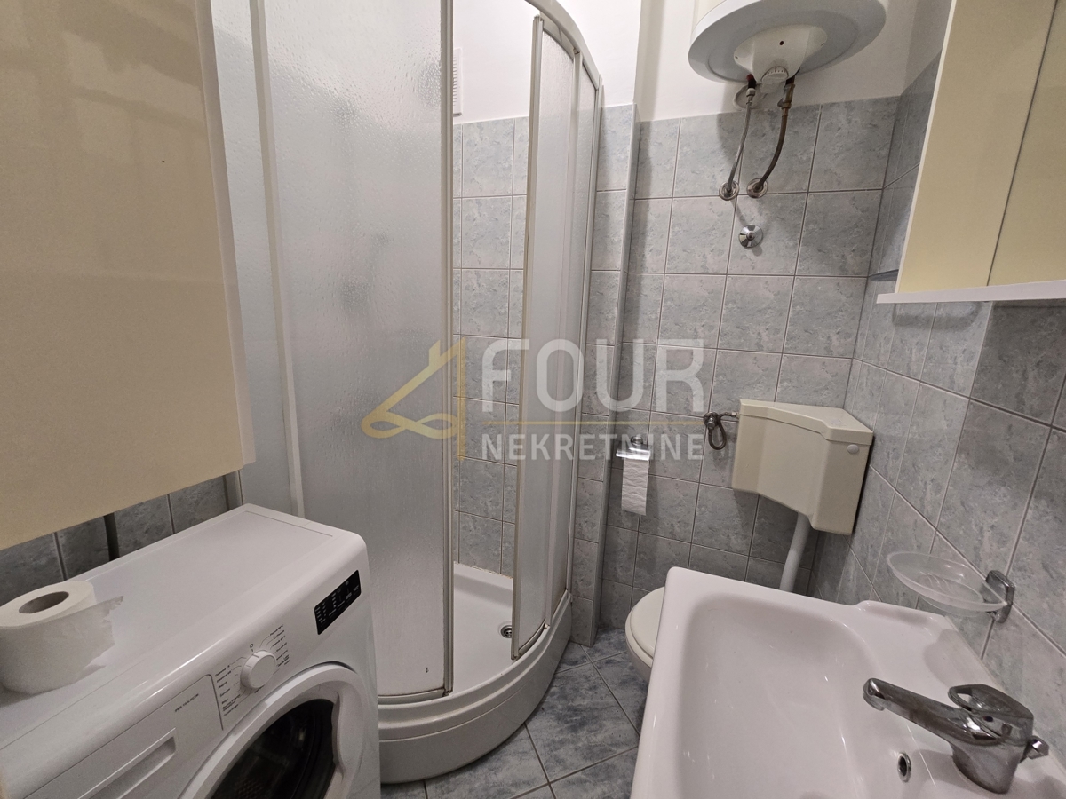 Pećine, Rijeka, 21m2