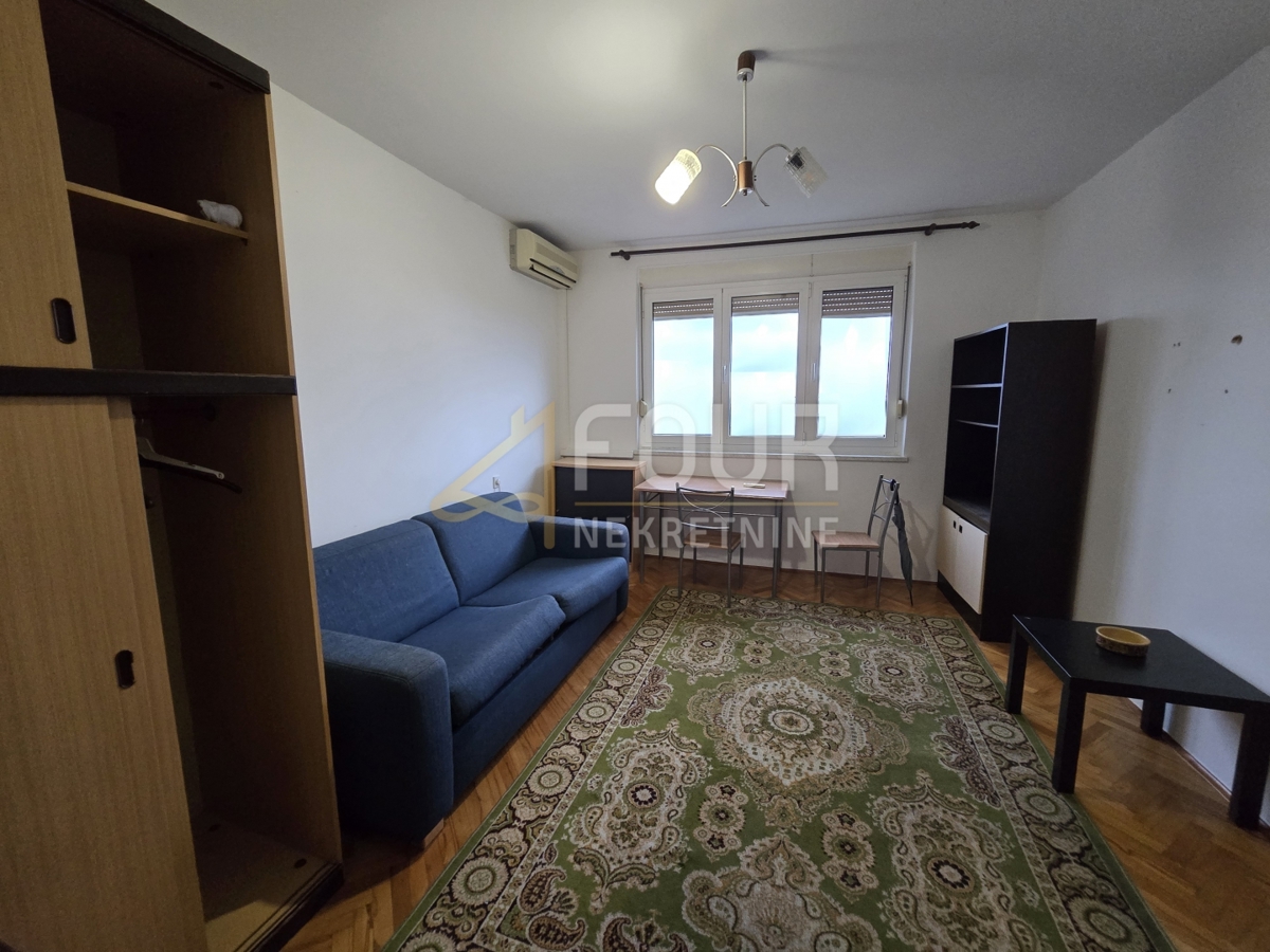 Pećine, Rijeka, 21m2