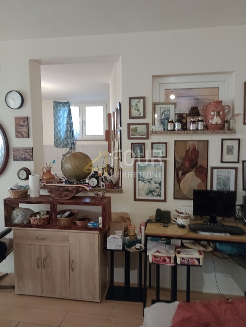 Veli vrh, Pula, 90m2